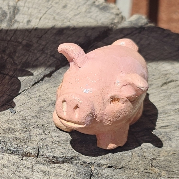 Whimsical Pink Ceramic Pig Accents - Picture 5 of 5